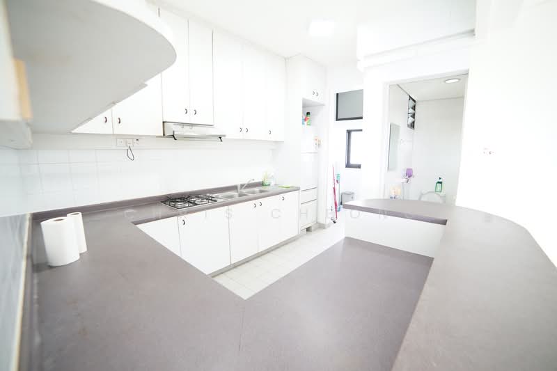 Fernwood Towers, 26 Fernwood Terrace, 2 Bedrooms, 807 sqft, Condominium For Rent, by Chris Cheong, 19444722 - Spacious layout  - PropertyGuru.com.sg