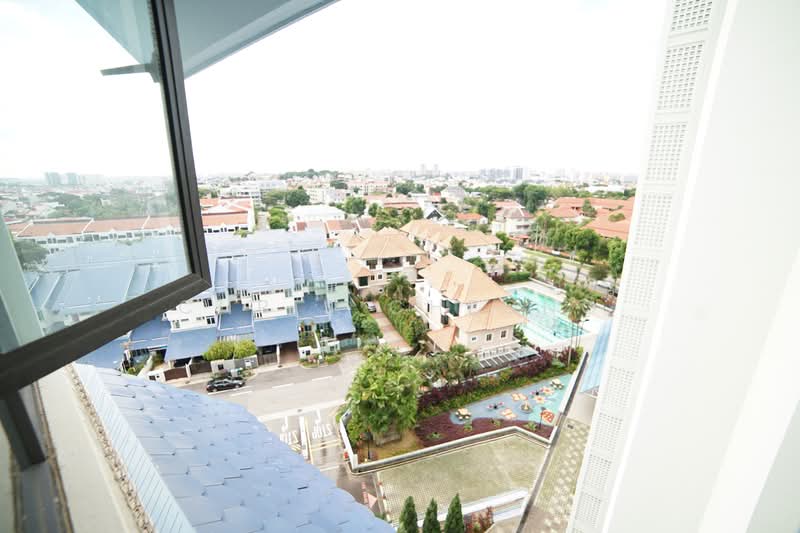 Fernwood Towers, 26 Fernwood Terrace, 2 Bedrooms, 807 sqft, Condominium For Rent, by Chris Cheong, 19444722 - PropertyGuru.com.sg
