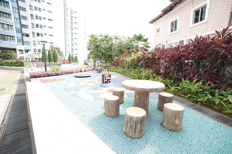 Fernwood Towers, 26 Fernwood Terrace, 2 Bedrooms, 807 sqft, Condominium For Rent, by Chris Cheong, 19444722 - PropertyGuru.com.sg