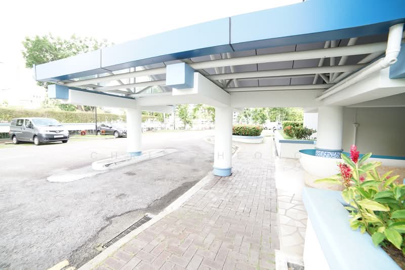 Fernwood Towers, 26 Fernwood Terrace, 2 Bedrooms, 807 sqft, Condominium For Rent, by Chris Cheong, 19444722 - Sheltered drop-off point  - PropertyGuru.com.sg