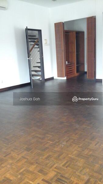 Master walk in closet