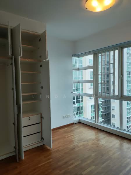 Goldenhill Park Condo, 60 Mei Hwan Drive, 3 Bedrooms, 1,313 sqft, Condominium For Rent, by Linda Lin, 19459861 - Master Bedroom - PropertyGuru.com.sg