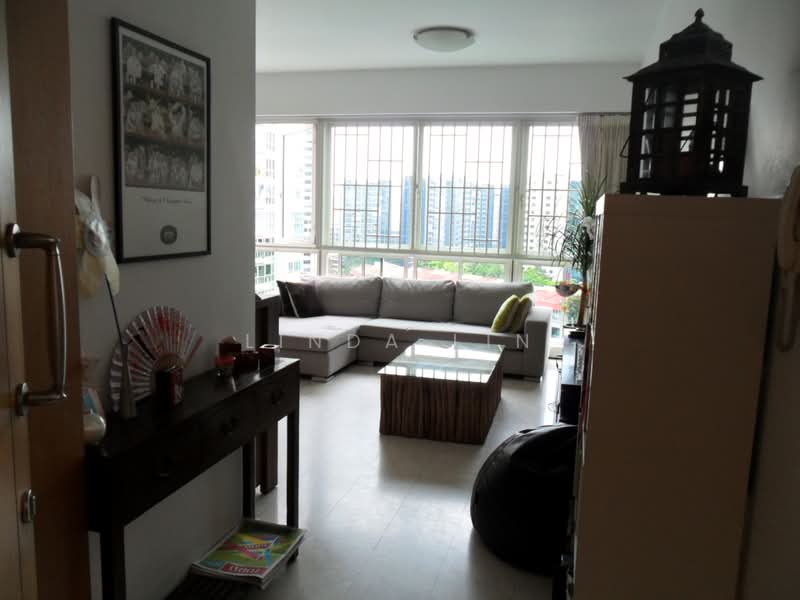 Goldenhill Park Condo, 60 Mei Hwan Drive, 3 Bedrooms, 1,313 sqft, Condominium For Rent, by Linda Lin, 19459861 - Entrance ,Tenant"s Furniture - PropertyGuru.com.sg