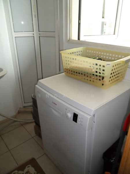 Goldenhill Park Condo, 60 Mei Hwan Drive, 3 Bedrooms, 1,313 sqft, Condominium For Rent, by Linda Lin, 19459861 - Dishwasher - PropertyGuru.com.sg