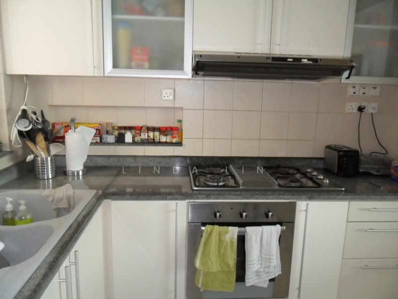 Goldenhill Park Condo, 60 Mei Hwan Drive, 3 Bedrooms, 1,313 sqft, Condominium For Rent, by Linda Lin, 19459861 - Cooker and hob - PropertyGuru.com.sg