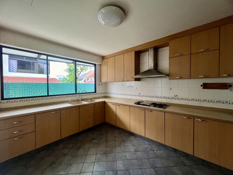 Peakville Park, Peakville Walk, 4 Bedrooms, 2,622 sqft, Terraced House For Rent, by Leon Chea, 19463721 - PropertyGuru.com.sg