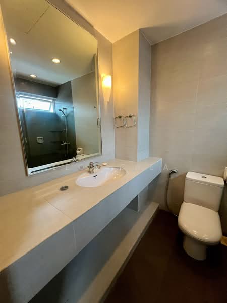 Peakville Park, Peakville Walk, 4 Bedrooms, 2,622 sqft, Terraced House For Rent, by Leon Chea, 19463721 - PropertyGuru.com.sg