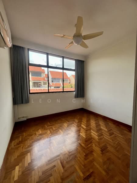 Peakville Park, Peakville Walk, 4 Bedrooms, 2,622 sqft, Terraced House For Rent, by Leon Chea, 19463721 - PropertyGuru.com.sg