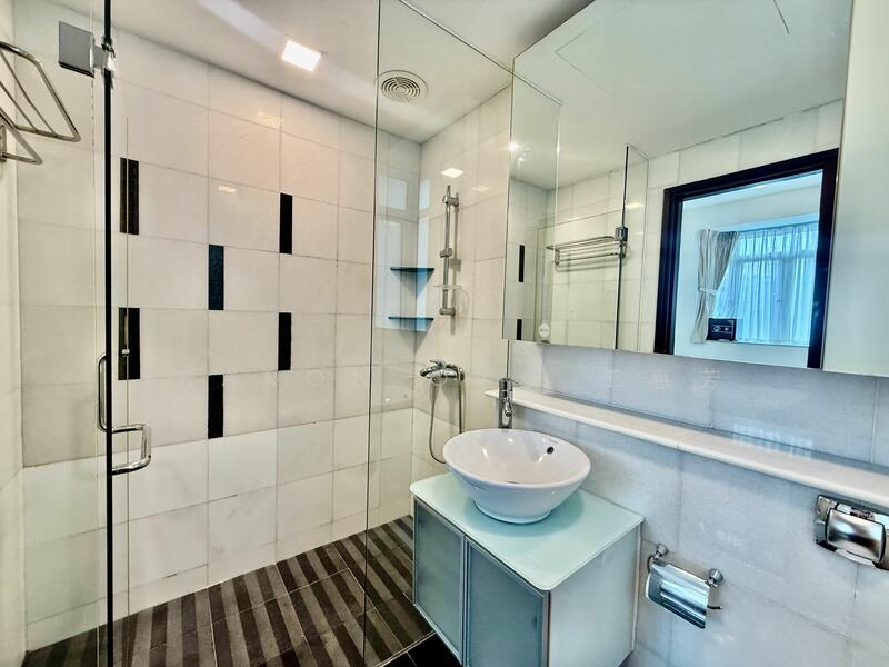 Robertson 100, 100 Robertson Quay, Orchard / River Valley, 2 Bedrooms, 883 sqft, Apartment For Rent, by Sharon Ong 王惠芳, 19469386 - PropertyGuru.com.sg