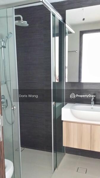 Spacious bathroom