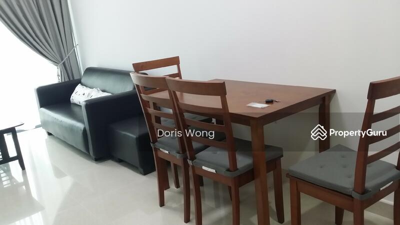 Dining set complete with cushion