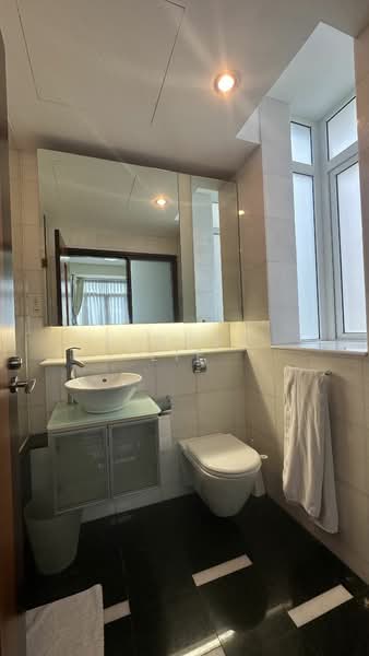 Robertson 100, 100 Robertson Quay, 2 Bedrooms, 870 sqft, Apartment For Rent, by Eldora Lie, 19483503 - PropertyGuru.com.sg