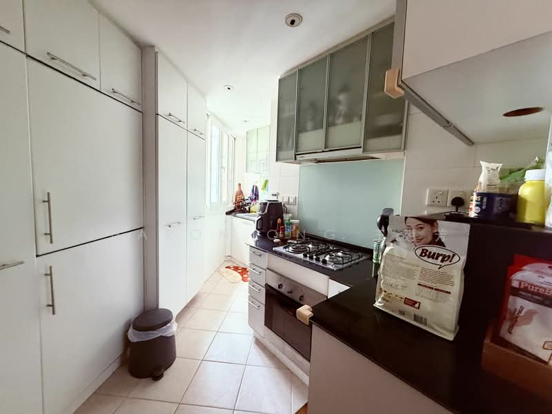 Robertson 100, 100 Robertson Quay, 2 Bedrooms, 883 sqft, Apartment For Rent, by Sharon Ong 王惠芳, 19492053 - PropertyGuru.com.sg