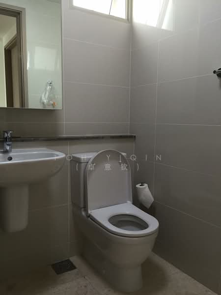 Flamingo Valley, 460 Siglap Road, 3 Bedrooms, 1,216 sqft, Condominium For Rent, by Toh YiQin (卓意钦), 19492366 - Bathroom 1 - PropertyGuru.com.sg