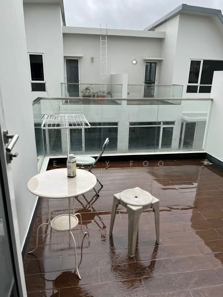 Hillsgrove, 5 Hillside Drive, Room Rental, 150 sqft, Semi-Detached House For Rent, by Emily Foo, 19493170 - Balcony - PropertyGuru.com.sg