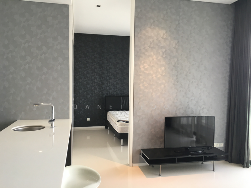Scotts Square, 8 Scotts Road, 1 Bedroom, 624 sqft, Apartment For Sale, by Janet Foo, 19502741 - PropertyGuru.com.sg