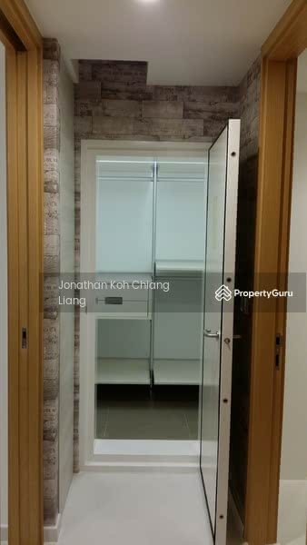 Walk in wardrobe
