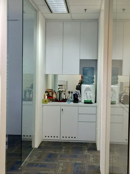 Suntec City Tower, 7 Temasek Boulevard, 810 sqft, Office For Rent, by Irene Low, 19509509 - CommercialGuru.com.sg