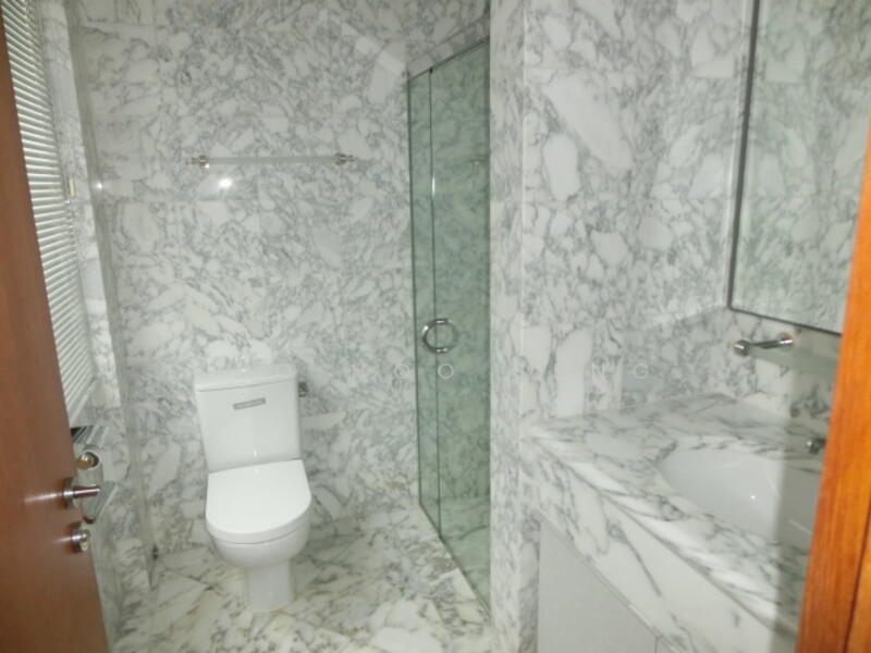 Attached Bath @ Junior Suite