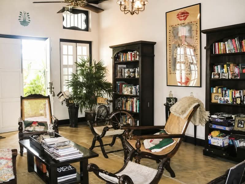 Emerald Hill / Emerald Conservation House, Emerald Hill, 4 Bedrooms, 3,500 sqft, Terraced House For Rent, by Elaine Ting, 19511310 - Home office/Living Area - PropertyGuru.com.sg