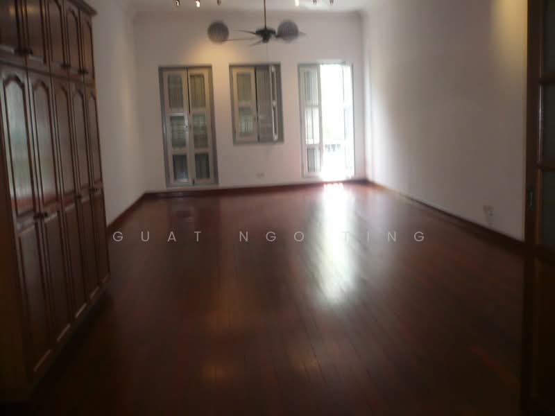 Emerald Hill / Emerald Conservation House, Emerald Hill, 4 Bedrooms, 3,500 sqft, Terraced House For Rent, by Elaine Ting, 19511310 - A Masterbedroom - PropertyGuru.com.sg