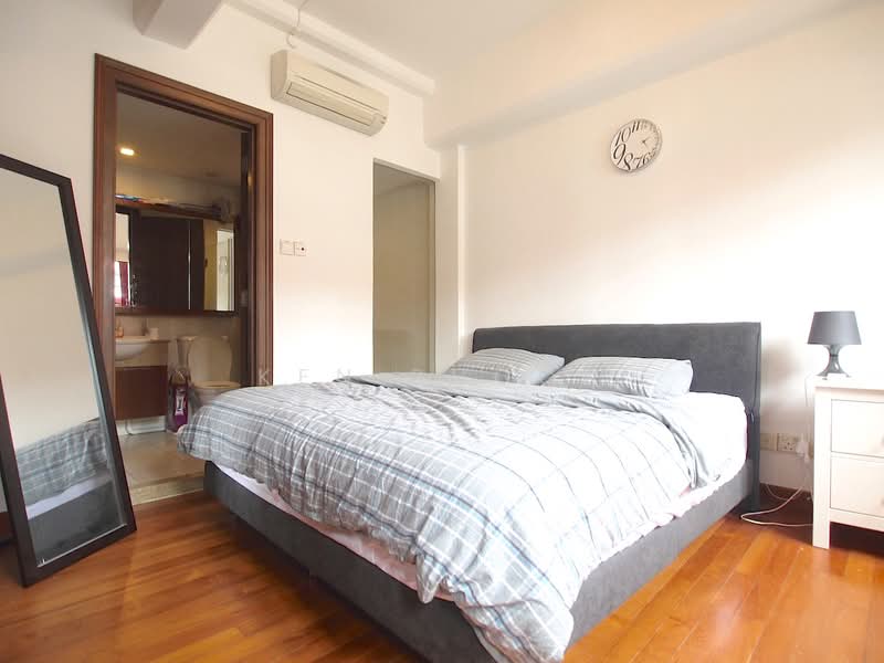 HOT HOT CHINATOWN @ 2 MINS WALK, CHARMING ELEGANT Conservation Shop house, TELOK AYER MRT, CLUB STREET, CHINATOWN MRT, 2 Bedrooms, 1,005 sqft, Conservation House For Rent, by Ken Phoon, 19520908 - PropertyGuru.com.sg