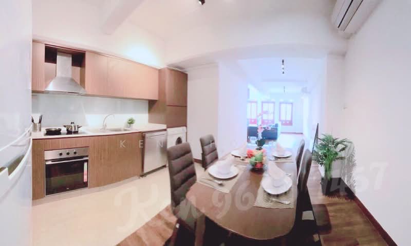 HOT HOT CHINATOWN @ 2 MINS WALK, CHARMING ELEGANT Conservation Shop house, TELOK AYER MRT, CLUB STREET, CHINATOWN MRT, 2 Bedrooms, 1,005 sqft, Conservation House For Rent, by Ken Phoon, 19520908 - PropertyGuru.com.sg