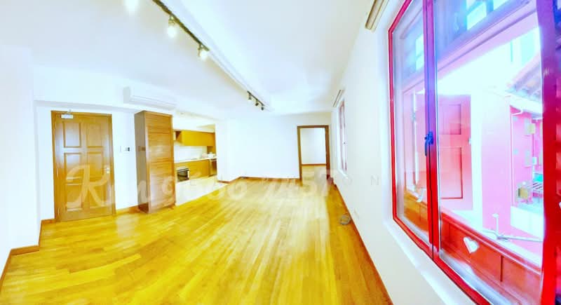 HOT HOT CHINATOWN @ 2 MINS WALK, CHARMING ELEGANT Conservation Shop house, TELOK AYER MRT, CLUB STREET, CHINATOWN MRT, 2 Bedrooms, 1,005 sqft, Conservation House For Rent, by Ken Phoon, 19520908 - PropertyGuru.com.sg