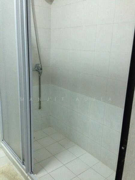 LORONG STANGEE, Lorong Stangee, East Coast / Marine Parade, Room Rental, 400 sqft, Terraced House For Rent, by Manjit Aujla, 19525331 - PropertyGuru.com.sg