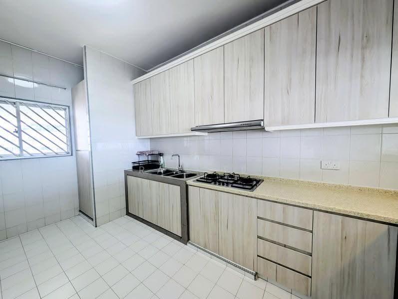 Ridgewood Condominium, 3 Ridgewood Close, Tanglin / Holland / Bukit Timah, 3 Bedrooms, 1,744 sqft, Condominium For Rent, by Ray Lee, 19528257 - PropertyGuru.com.sg