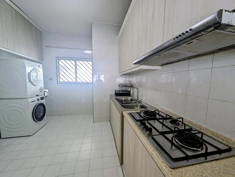 Ridgewood Condominium, 3 Ridgewood Close, Tanglin / Holland / Bukit Timah, 3 Bedrooms, 1,744 sqft, Condominium For Rent, by Ray Lee, 19528257 - PropertyGuru.com.sg
