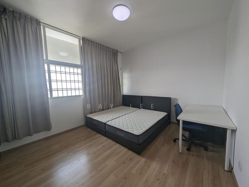Ridgewood Condominium, 3 Ridgewood Close, Tanglin / Holland / Bukit Timah, 3 Bedrooms, 1,744 sqft, Condominium For Rent, by Ray Lee, 19528257 - PropertyGuru.com.sg