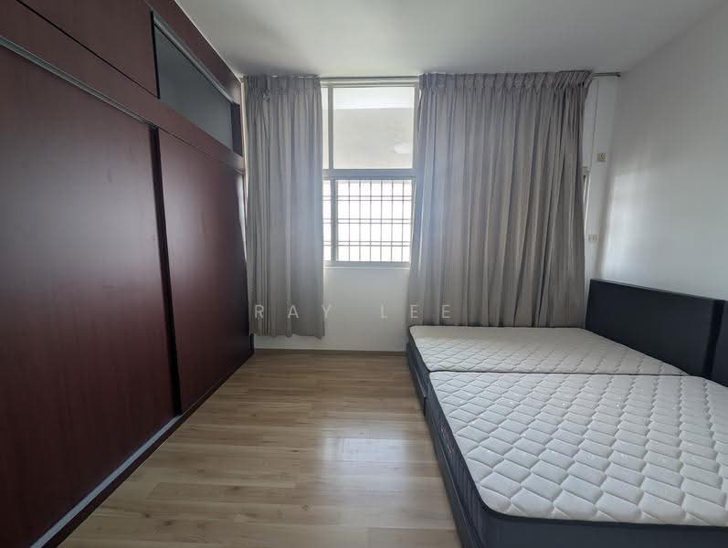 Ridgewood Condominium, 3 Ridgewood Close, Tanglin / Holland / Bukit Timah, 3 Bedrooms, 1,744 sqft, Condominium For Rent, by Ray Lee, 19528257 - PropertyGuru.com.sg