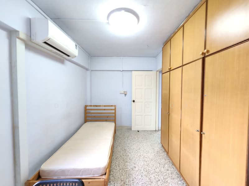 435 Clementi Avenue 3, 435 Clementi Avenue 3, 3 Bedrooms, 980 sqft, HDB Flat For Rent, by Deborah Choo, 19528338 - PropertyGuru.com.sg