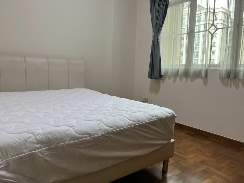 Symphony Heights, 33 Hume Avenue, 2 Bedrooms, 1,033 sqft, Condominium For Rent, by Emi Chai, 19532687 - PropertyGuru.com.sg