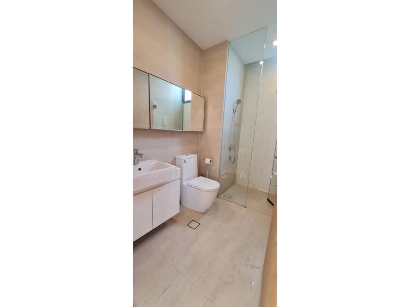 Katong Regency, 13 Tanjong Katong Road, East Coast / Marine Parade, 3 Bedrooms, 1,200 sqft, Condominium For Rent, by Melisa Aw, 19537810 - Bathroom - PropertyGuru.com.sg