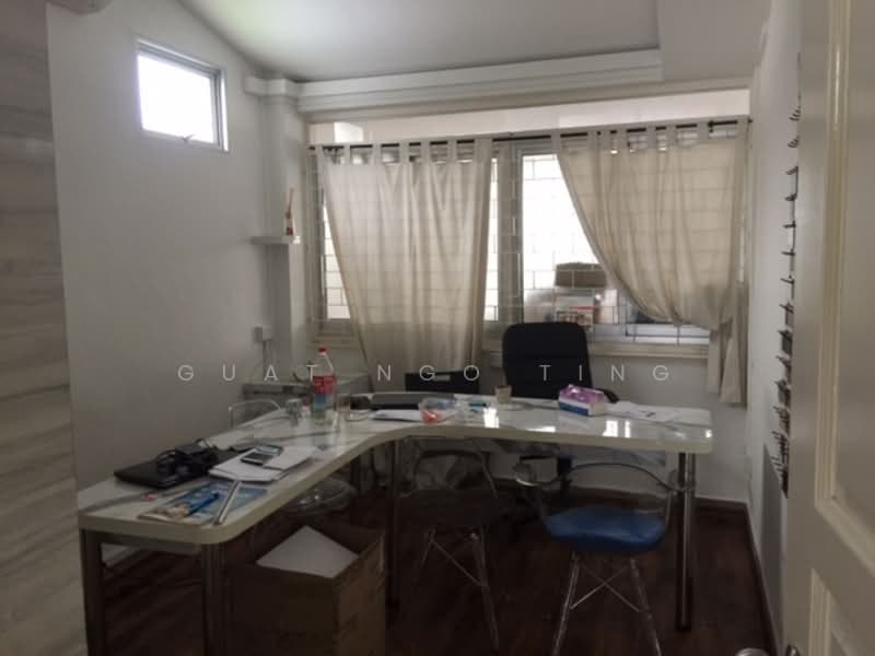 Jalan Bangau, Jalan Bangau, 3 Bedrooms, 2,100 sqft, Semi-Detached House For Rent, by Elaine Ting, 19543640 - PropertyGuru.com.sg