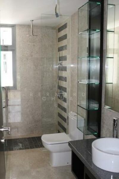 Junior Master Bathroom