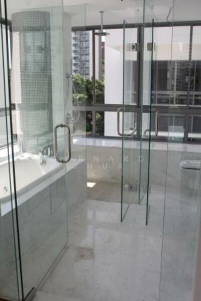 "Glass House" Master Bathroom