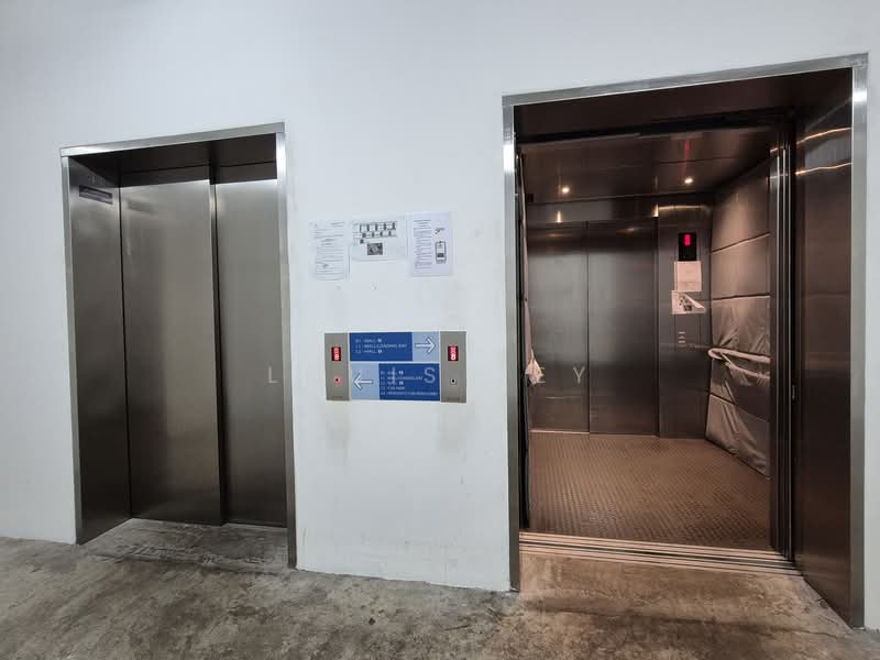City Gate, 371 Beach Road, 441 sqft, Mall Shop For Sale, by Louis Tey, 19554154 - CommercialGuru.com.sg
