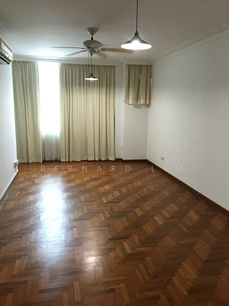 For Rent - Whitley Road