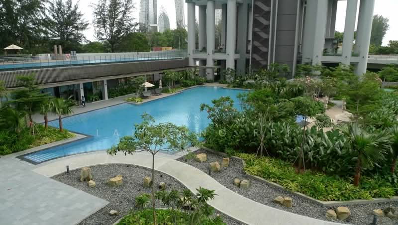 Skyline Residences, 610 Telok Blangah Road, 2 Bedrooms, 829 sqft, Condominium For Rent, by Lai Kong Fei, 19568812 - PropertyGuru.com.sg