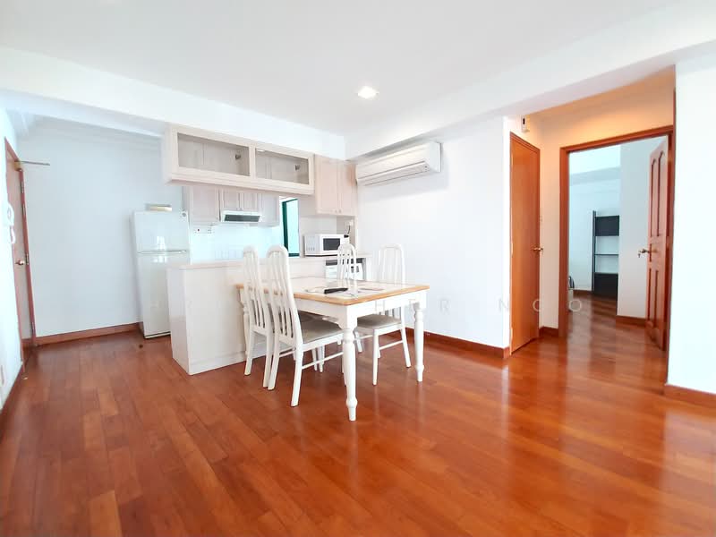 Surrey Court, 12 Surrey Court, 2 Bedrooms, 800 sqft, Condominium For Rent, by Christopher Ngo, 19571145 - PropertyGuru.com.sg