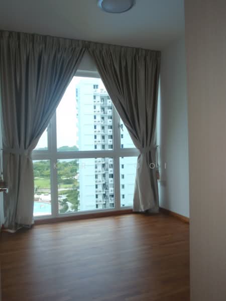 Waterview, 91 Tampines Avenue 1, 3 Bedrooms, 1,184 sqft, Condominium For Rent, by Karen Goi, 19571163 - 3rd Bedroom - PropertyGuru.com.sg