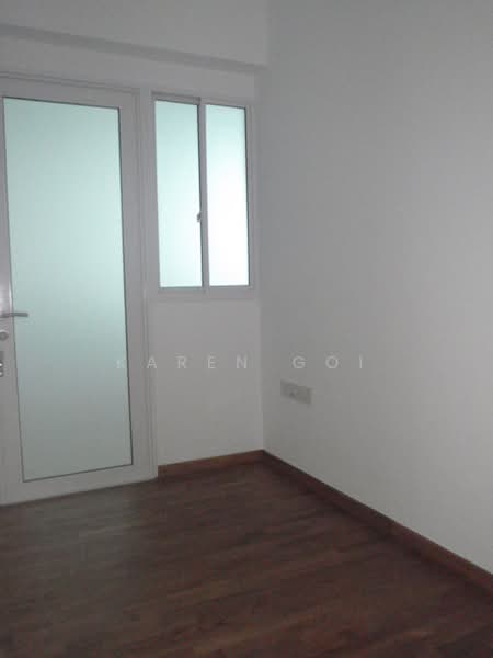 Waterview, 91 Tampines Avenue 1, 3 Bedrooms, 1,184 sqft, Condominium For Rent, by Karen Goi, 19571163 - Study Room - PropertyGuru.com.sg