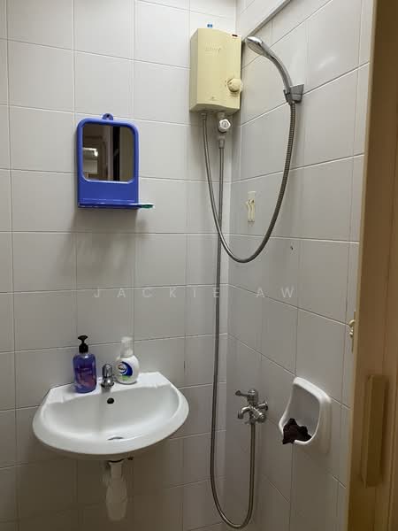 Central Green, 1 Jalan Membina, Room Rental, 100 sqft, Condominium For Rent, by Jackie Aw, 19577218 - PropertyGuru.com.sg