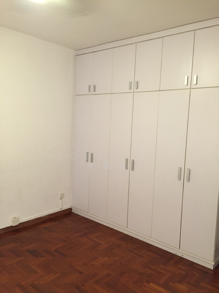 For Rent - Somerset Orchard Spacious 3 Storey House