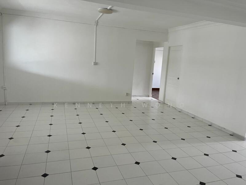 For Rent - 403 Pandan Gardens