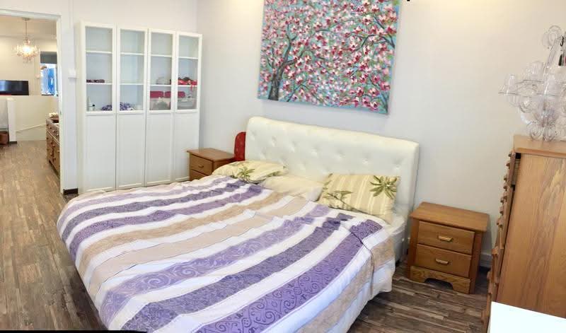 TIONG BAHRU CONSERVATION: PREWAR ART DECO WALK UP, ENG WATT STREET / TIONG BAHRU / ENG HOON, Alexandra / Commonwealth, 2 Bedrooms, 1,000 sqft, Walk-up Apartment For Rent, by JO Tan, 19616627 - PropertyGuru.com.sg