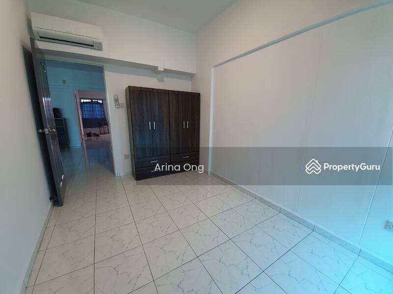 For Rent - 469 Admiralty Drive